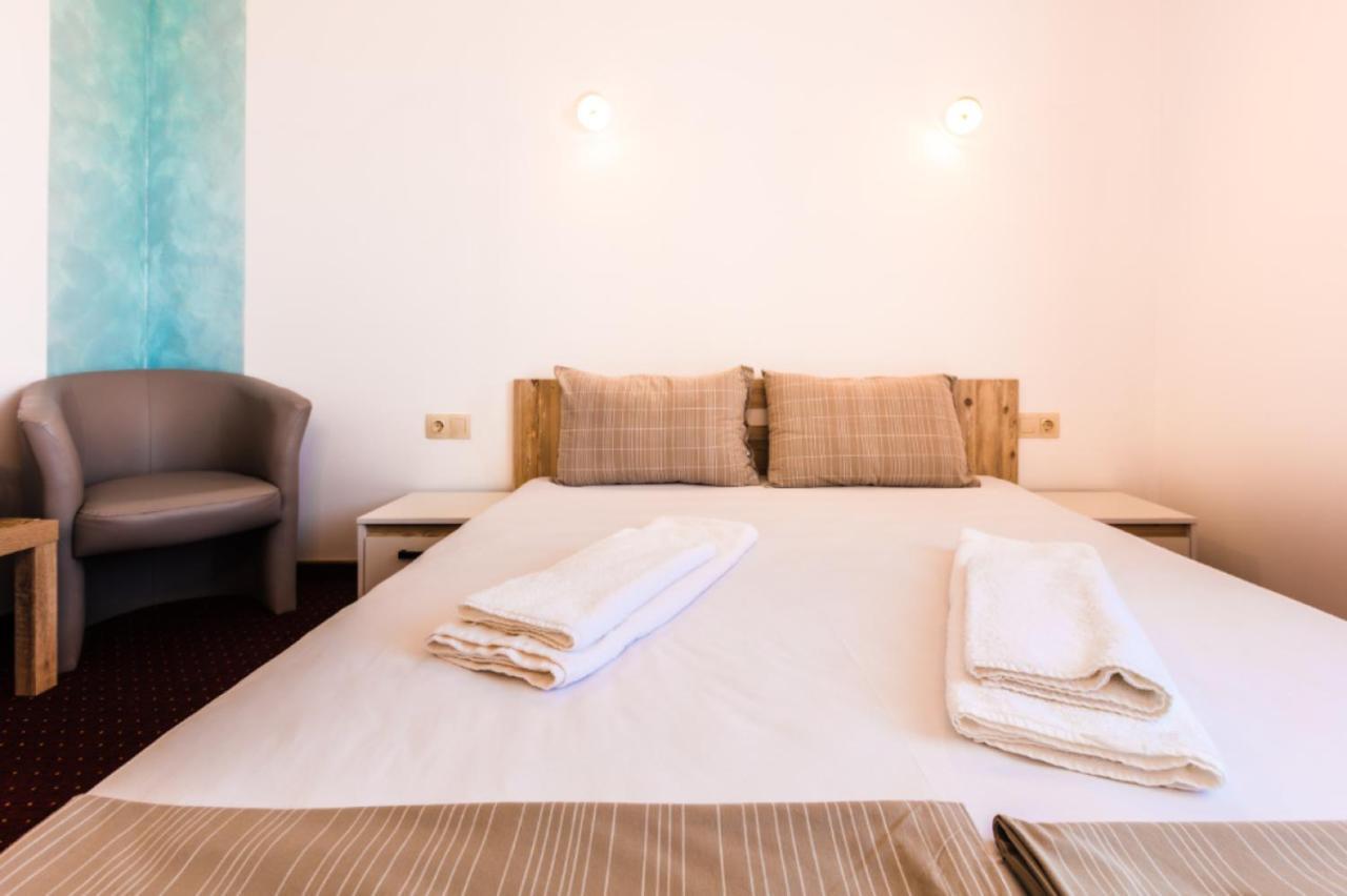 Guest House Theona Obzor Zewnętrze zdjęcie